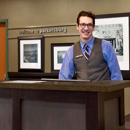 Hampton Inn And Suites Parkersburg Downtown Exteriér fotografie
