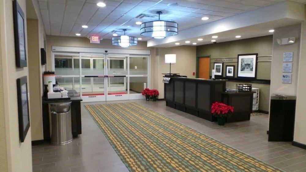 Hampton Inn And Suites Parkersburg Downtown Exteriér fotografie