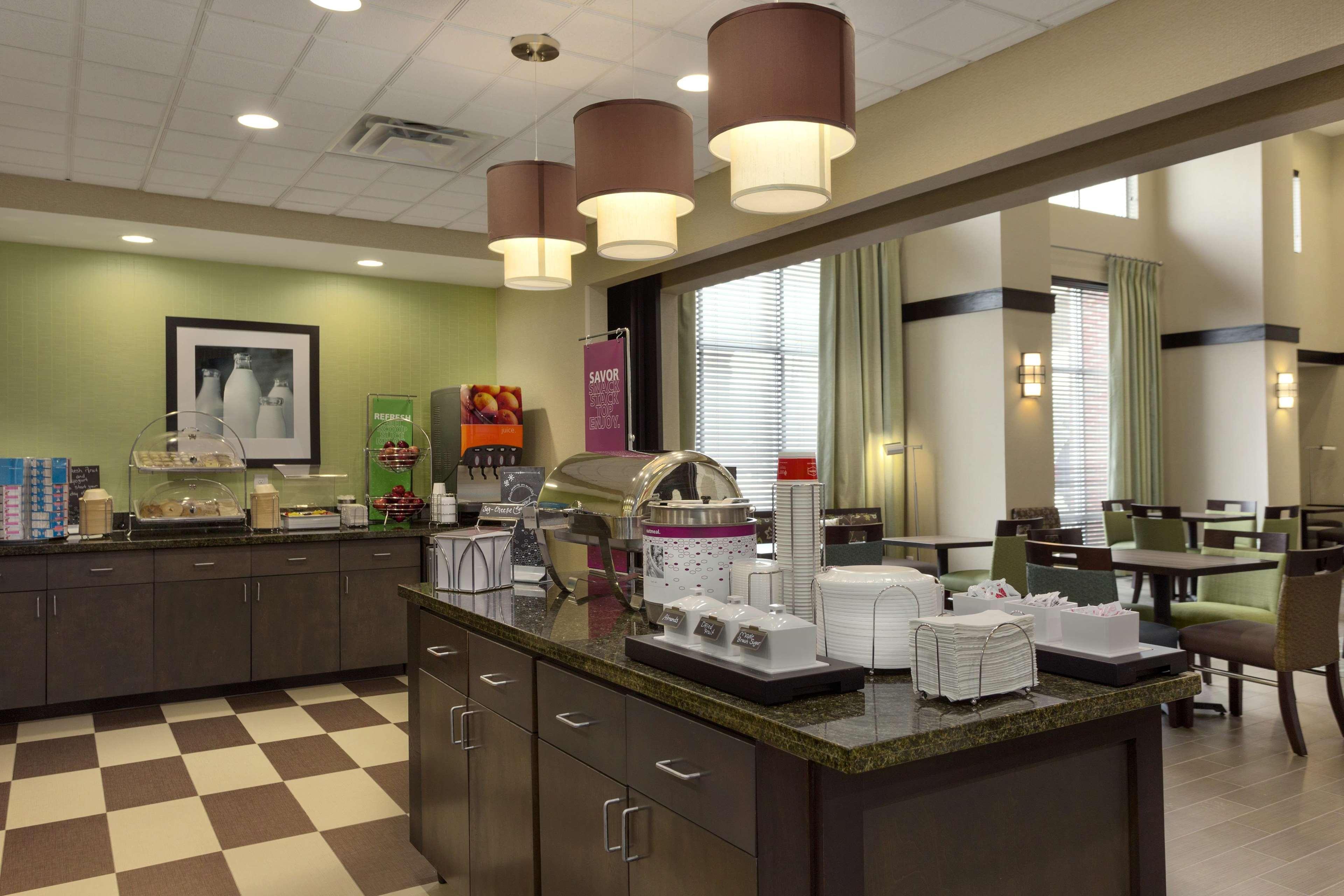 Hampton Inn And Suites Parkersburg Downtown Exteriér fotografie
