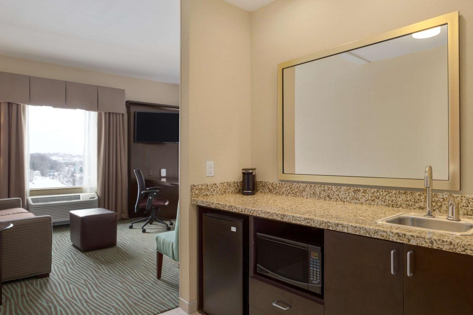 Hampton Inn And Suites Parkersburg Downtown Exteriér fotografie