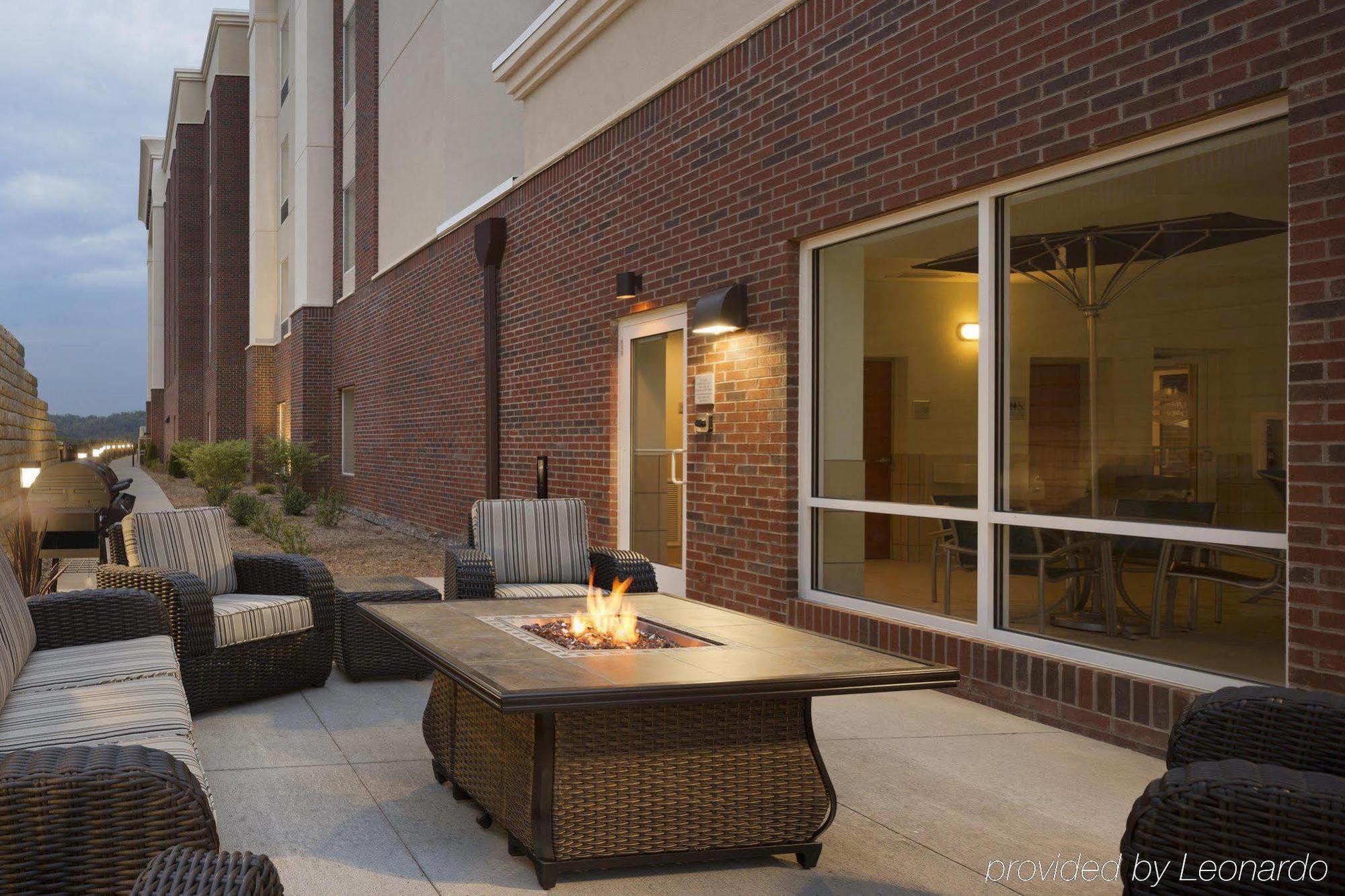 Hampton Inn And Suites Parkersburg Downtown Exteriér fotografie